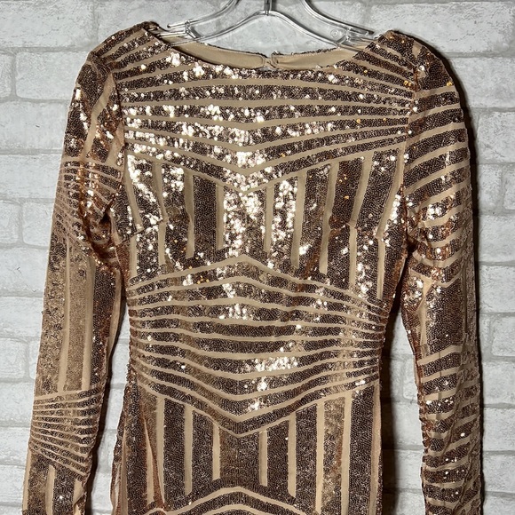 O. Vianca long sleeve sequined back cut out mini dress size M - Picture 2 of 12